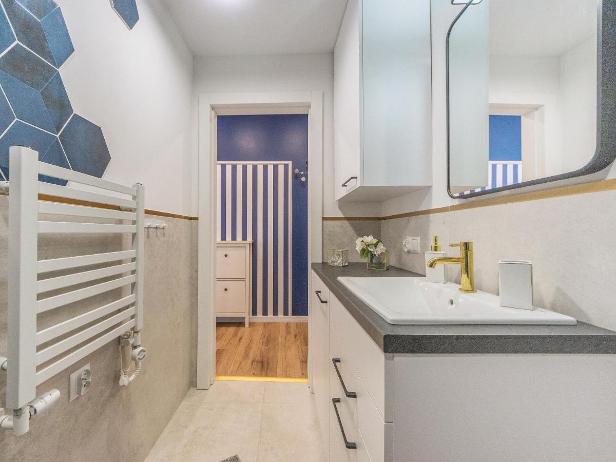 Glow Apartments, Apartament Dluga 69 กดัญสก์ ภายนอก รูปภาพ